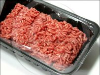Dogs should not be fed raw meat Dogs should not be fed raw meat